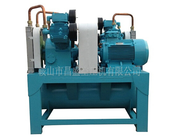 ★全無油空壓機(jī)★‘小心駛得萬(wàn)年船’。