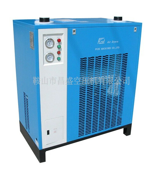 （冷凍式干燥機(jī)）瞬間‘爆炸’。